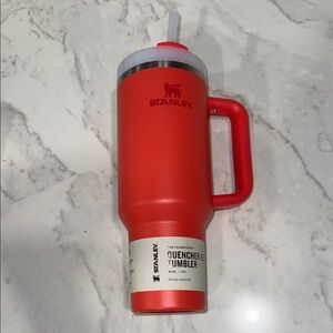 Stanley 40 oz Scarlet Tumbler with Handle